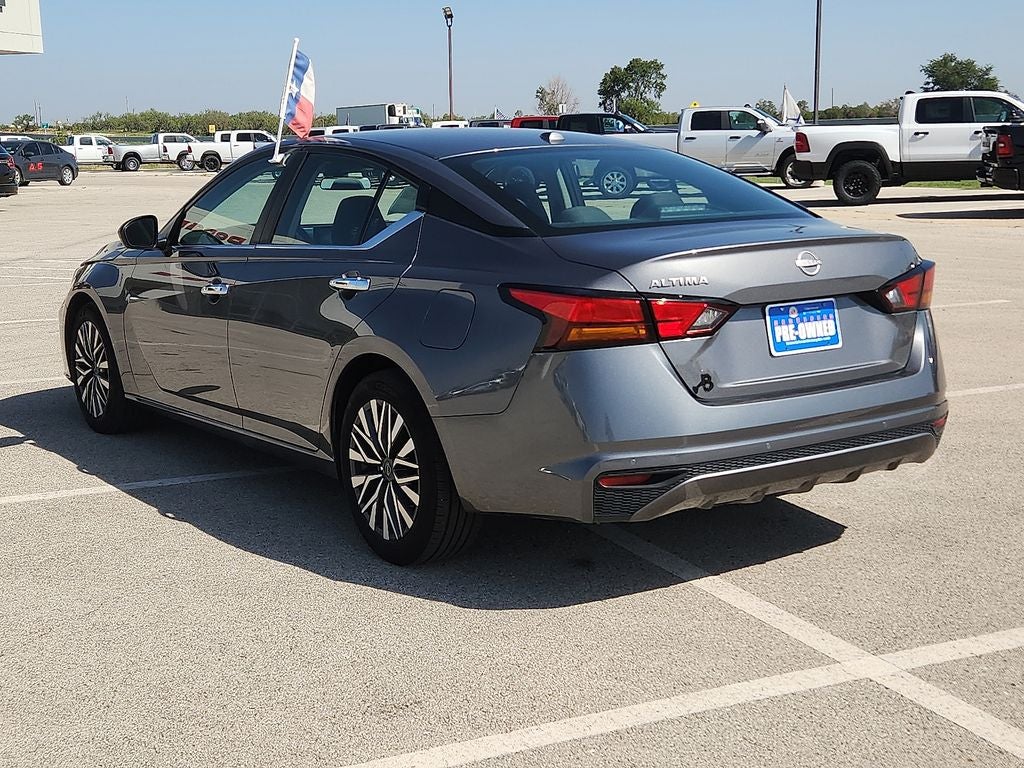 2025 Nissan Altima — rear three-quarter view