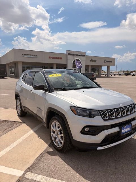 2025 Jeep Compass Limited in Silver Zynith Metallic Clearcoat — front three-quarter view