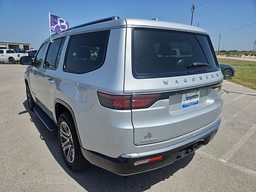 2023 Jeep Wagoneer — detail view