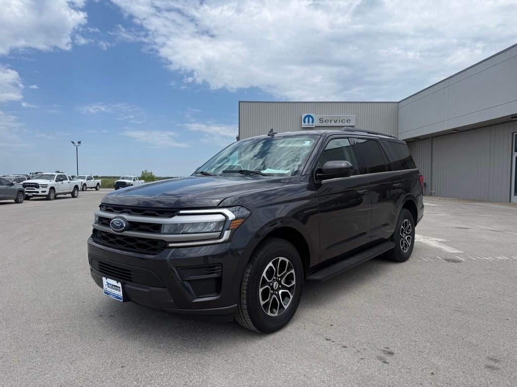 2024 Ford Expedition XLT in Gray Metallic — front three-quarter view