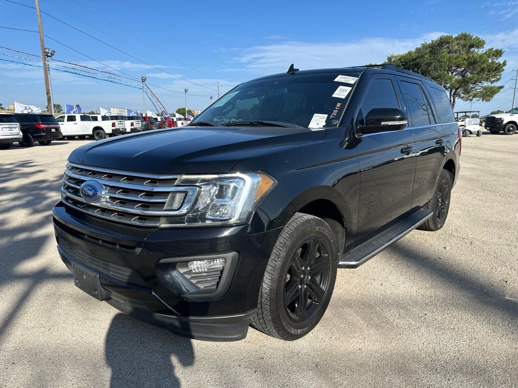 2020 Ford Expedition XLT in Black — front three-quarter view